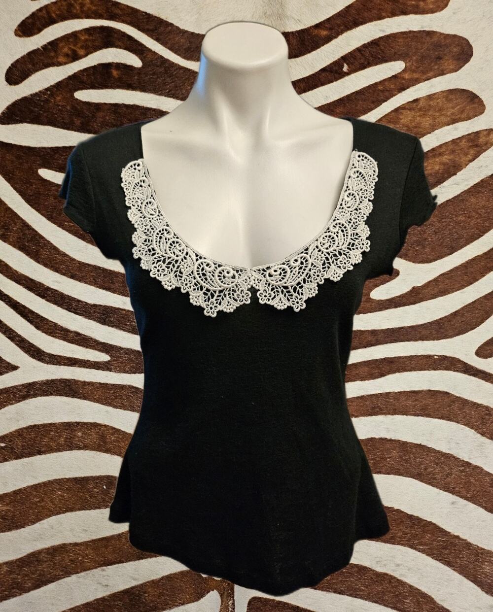 Vintage 90s Lace Trim Top Shirt Scoop Neck La Belle Sz M Made In USA